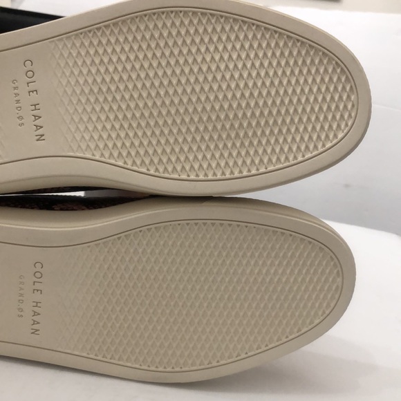 COLE HAAN GRANDPRO SPECTATOR SLIP- ON SNEAKERS  WOMENS SIZE 7.5 - Picture 12 of 15